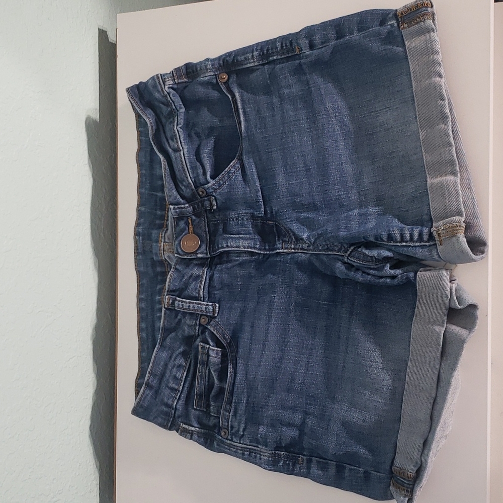 SO Junior's denim shorts medium wash size‎ 5